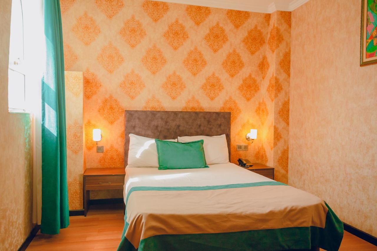 The Center Hotel Баку Экстерьер фото
